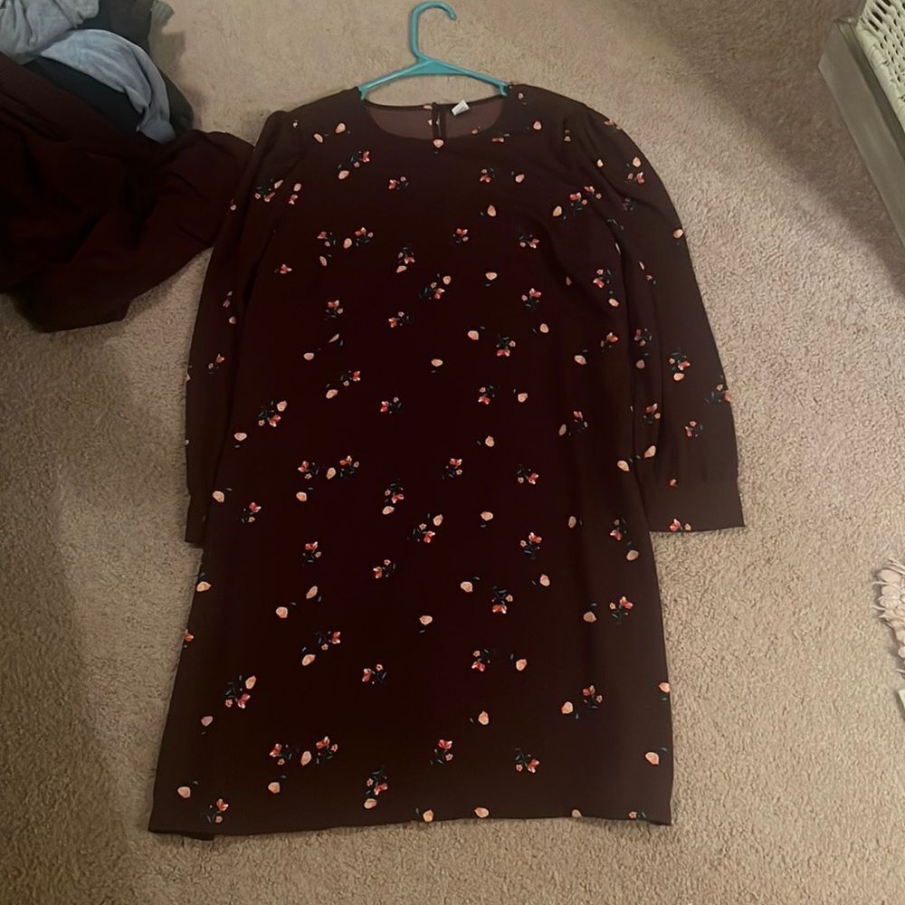Old navy large floral dress‎